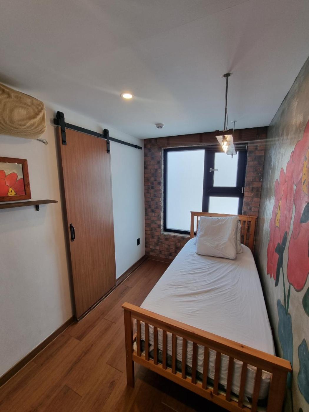 Hwon Guesthouse ソウル特別市 エクステリア 写真